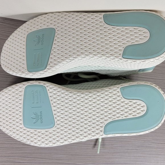 adidas Pharrell Williams HU NMD Youth Sneaker, Linen Green, Big Kid Size 7 /40 - Picture 9 of 10